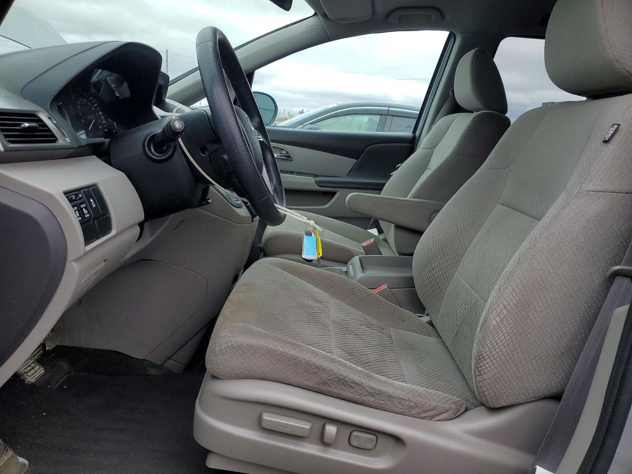 2016 HONDA ODYSSEY EX photo 13