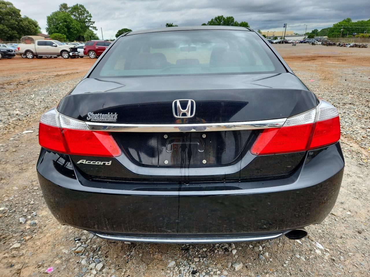 2013 HONDA ACCORD LX photo 16