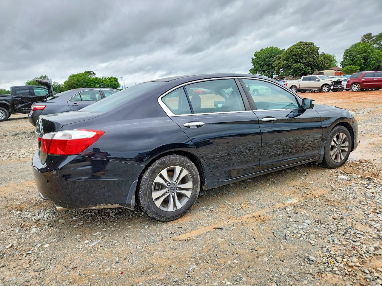 2013 HONDA ACCORD LX photo 7
