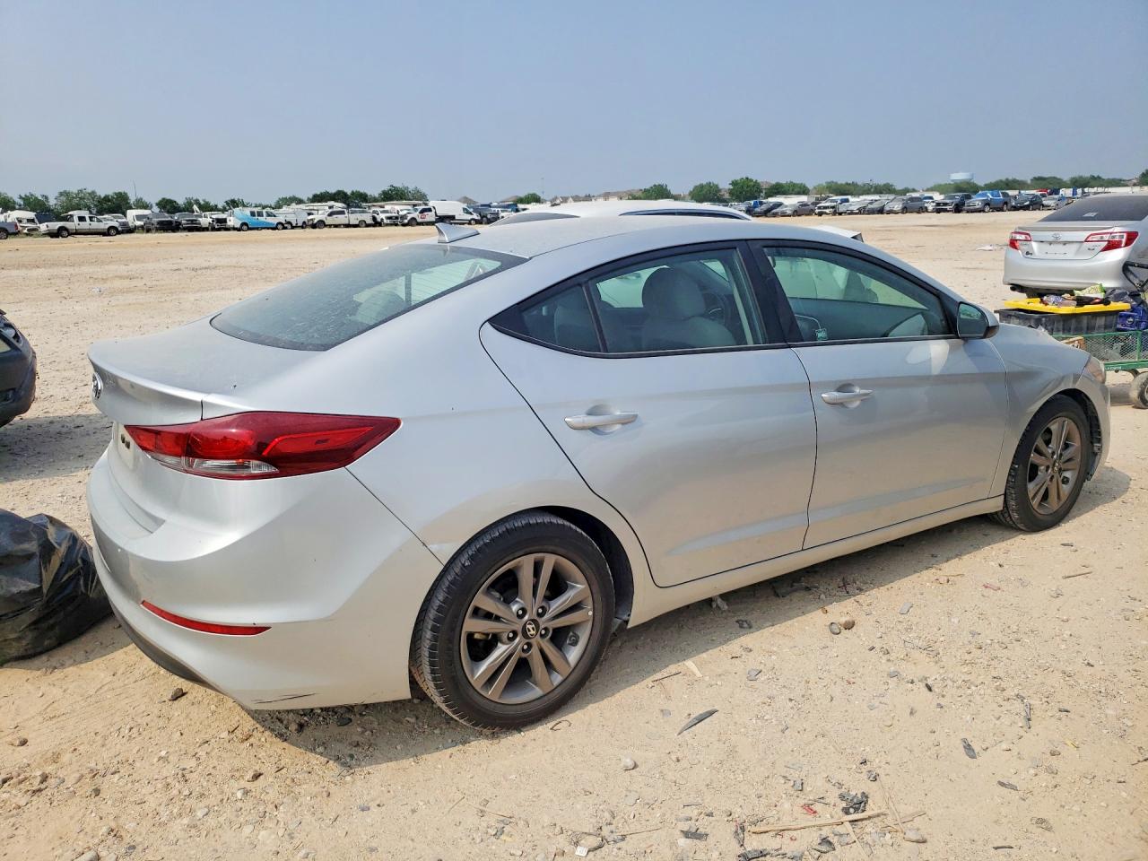 2018 HYUNDAI ELANTRA SEL photo 7