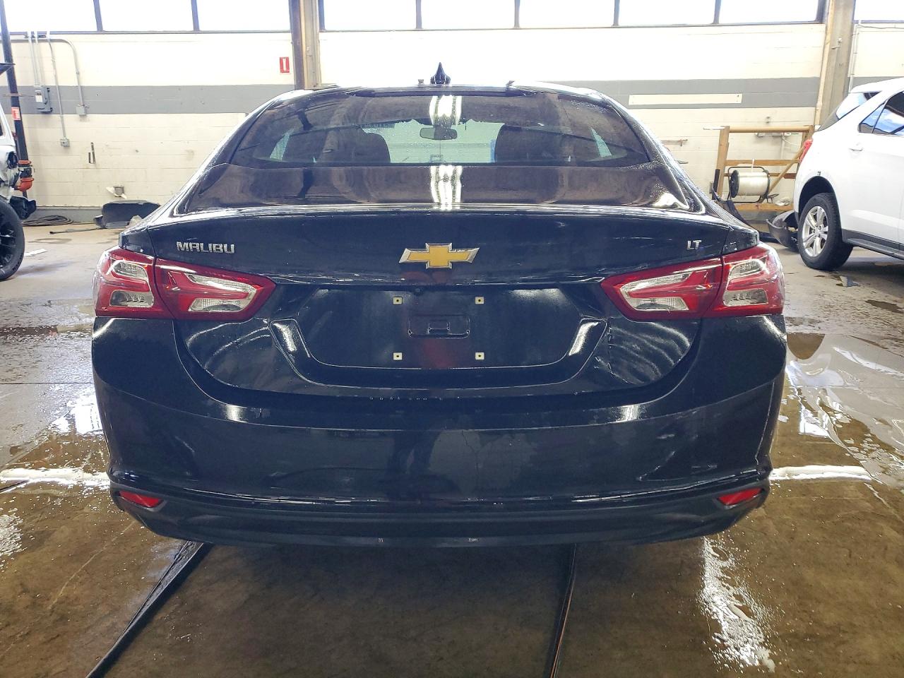2022 CHEVROLET MALIBU LT photo 16