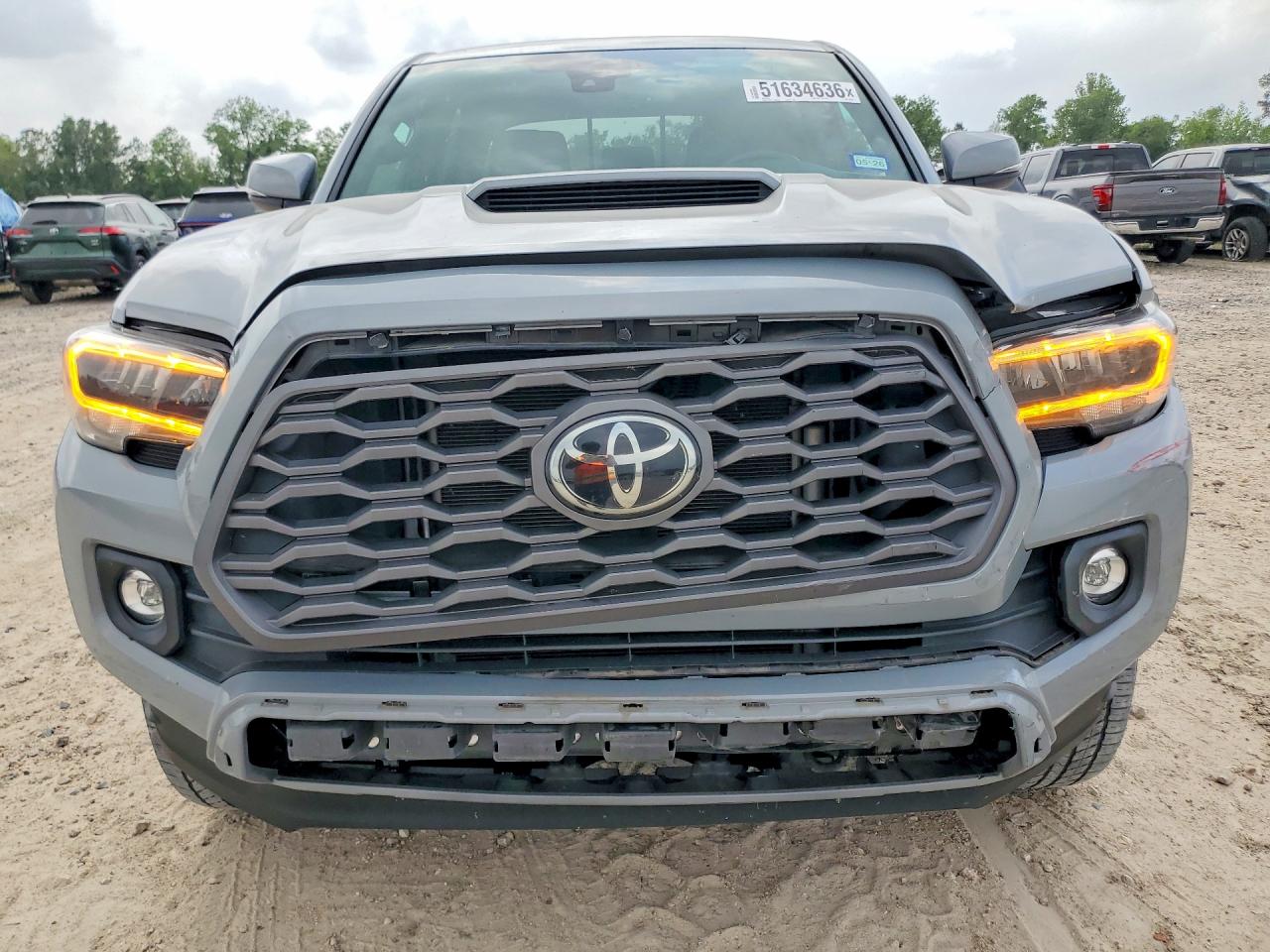 2021 TOYOTA TACOMA TRD SPORT photo 9