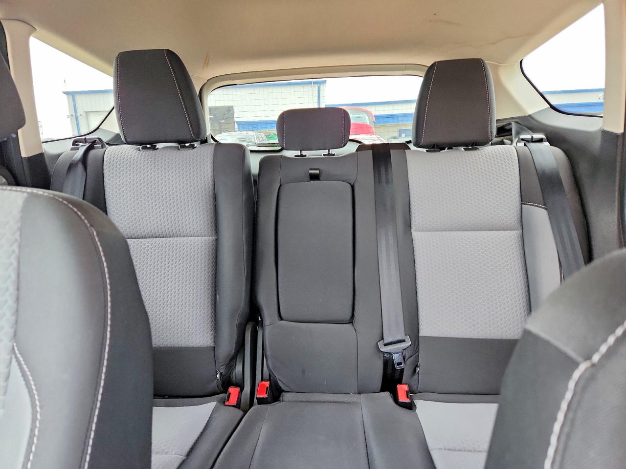 2017 FORD ESCAPE SE photo 10