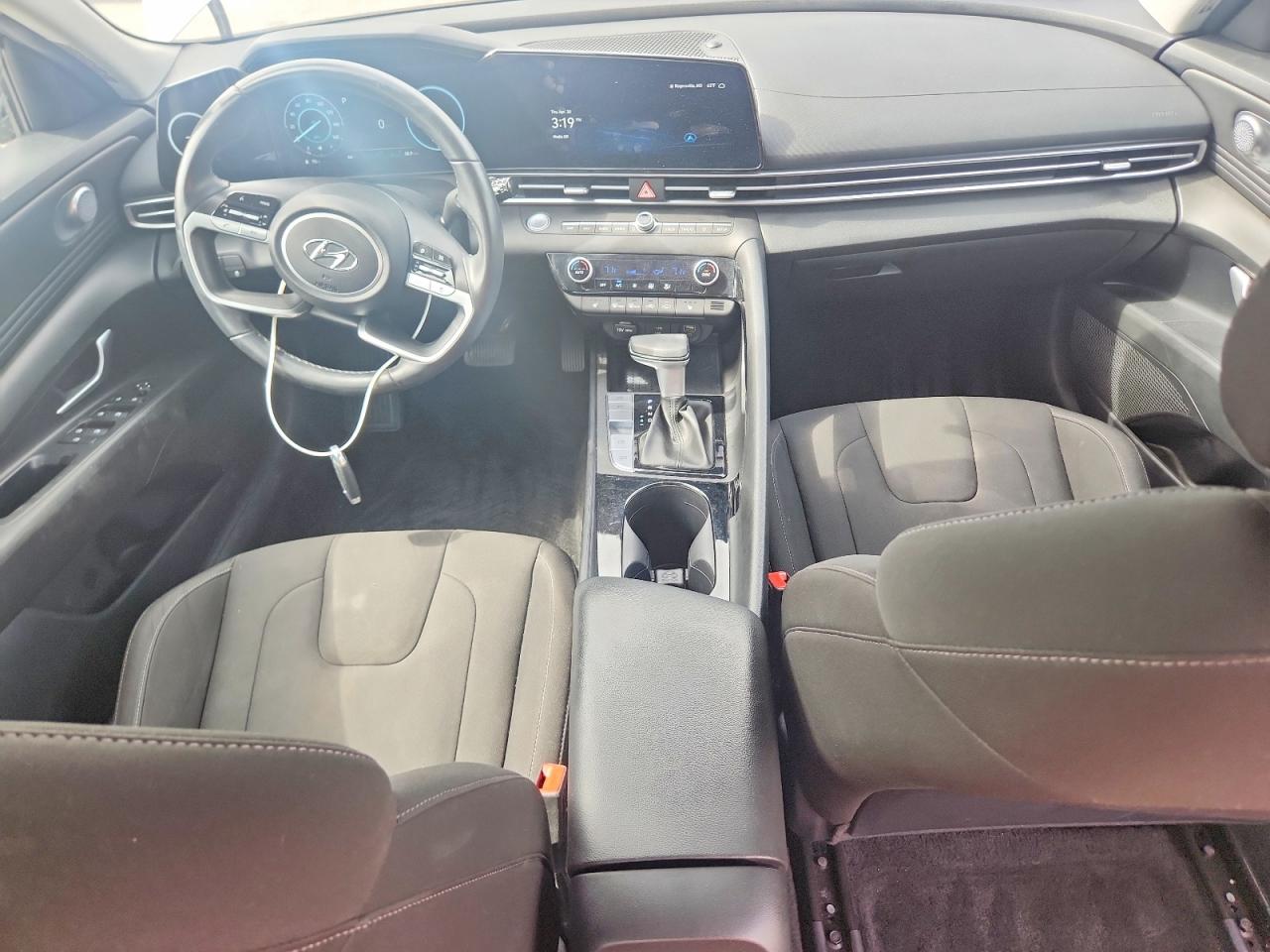 2023 HYUNDAI ELANTRA SEL photo 15