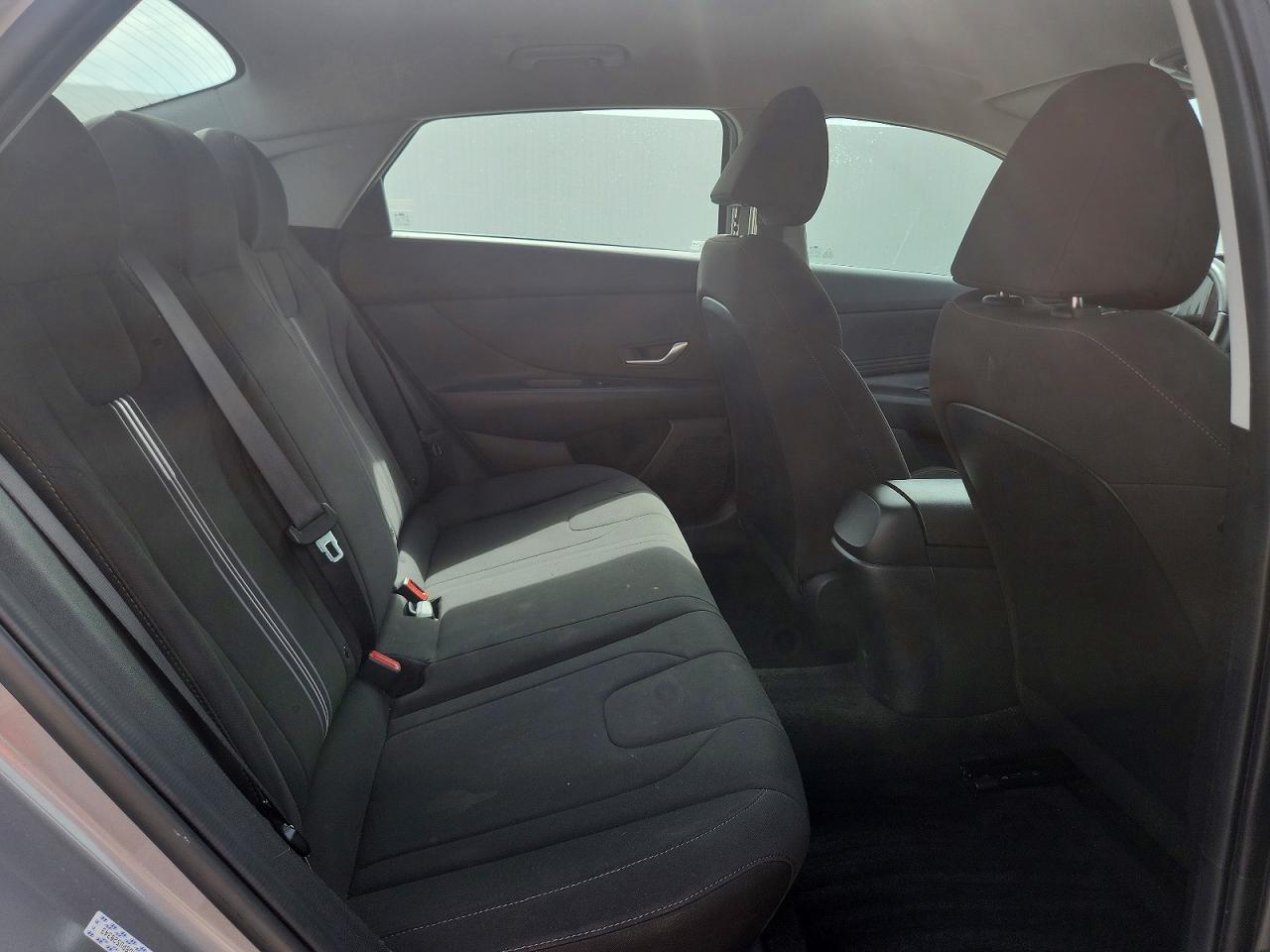 2023 HYUNDAI ELANTRA SEL photo 19