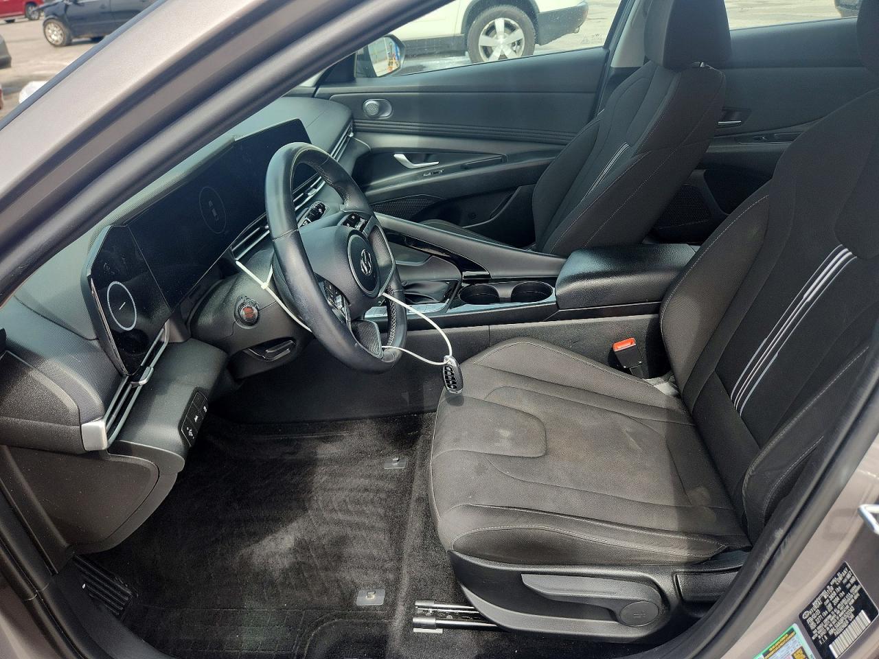 2023 HYUNDAI ELANTRA SEL photo 13