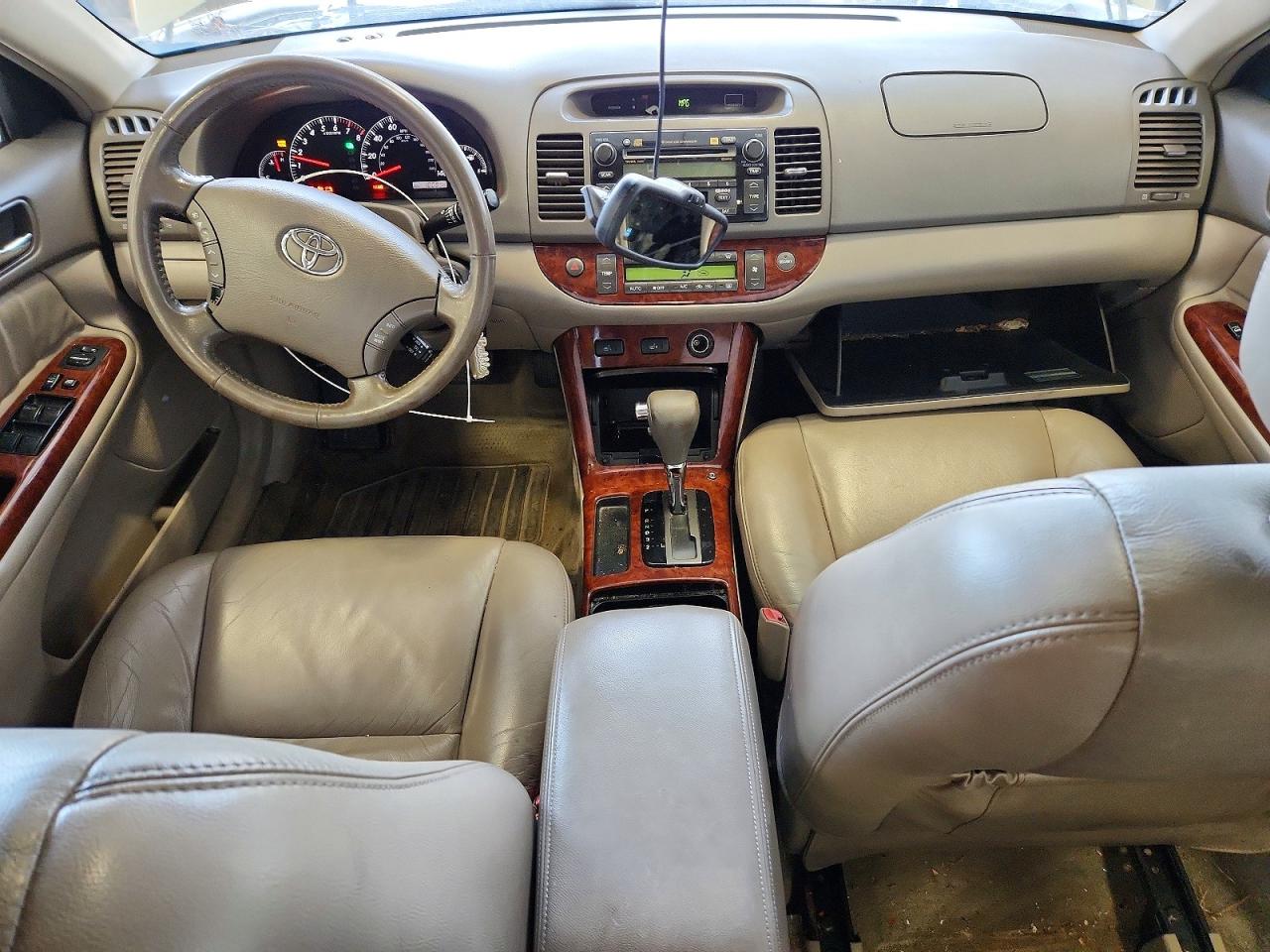 2006 TOYOTA CAMRY XLE photo 8