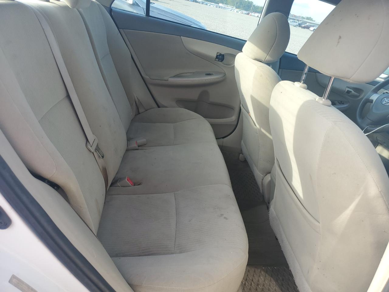 2010 TOYOTA COROLLA BASE photo 28
