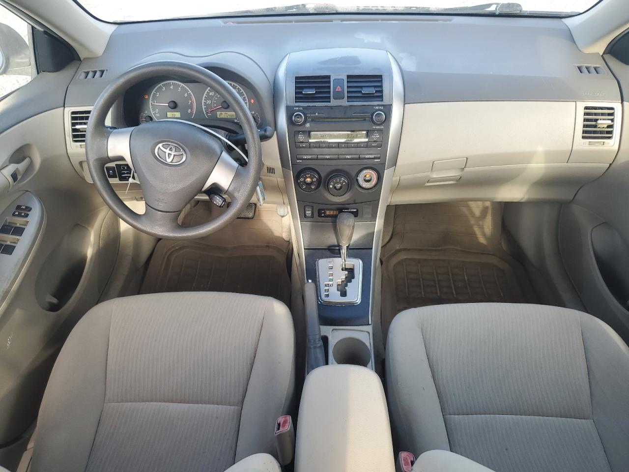 2010 TOYOTA COROLLA BASE photo 22