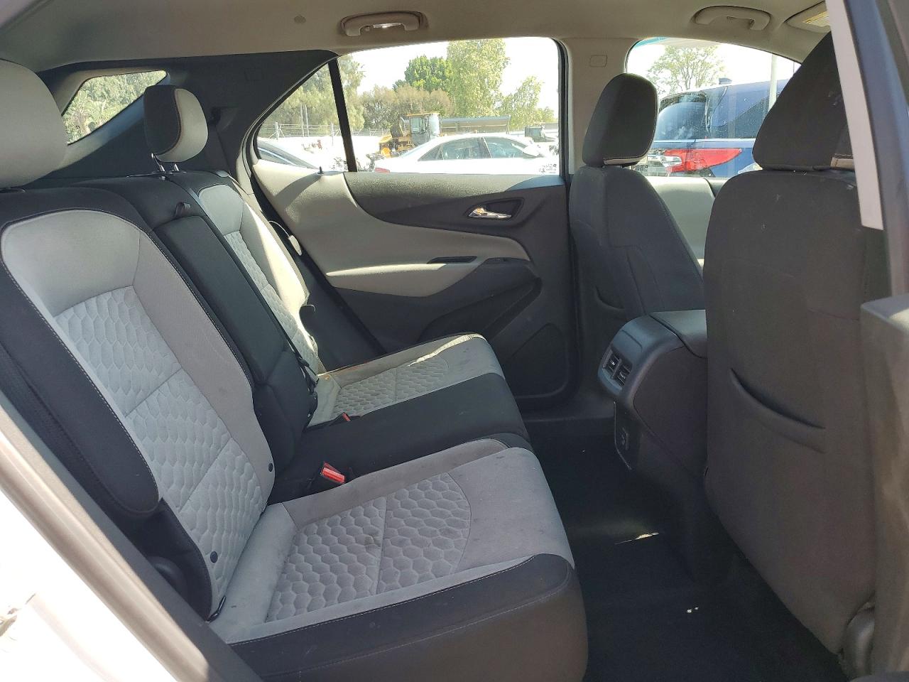 2019 CHEVROLET EQUINOX LS photo 31