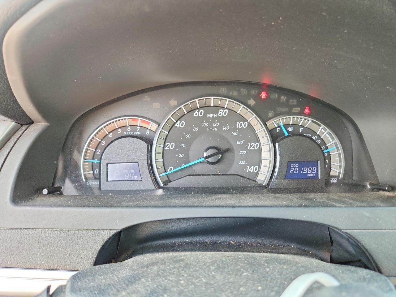 2012 TOYOTA CAMRY L photo 9