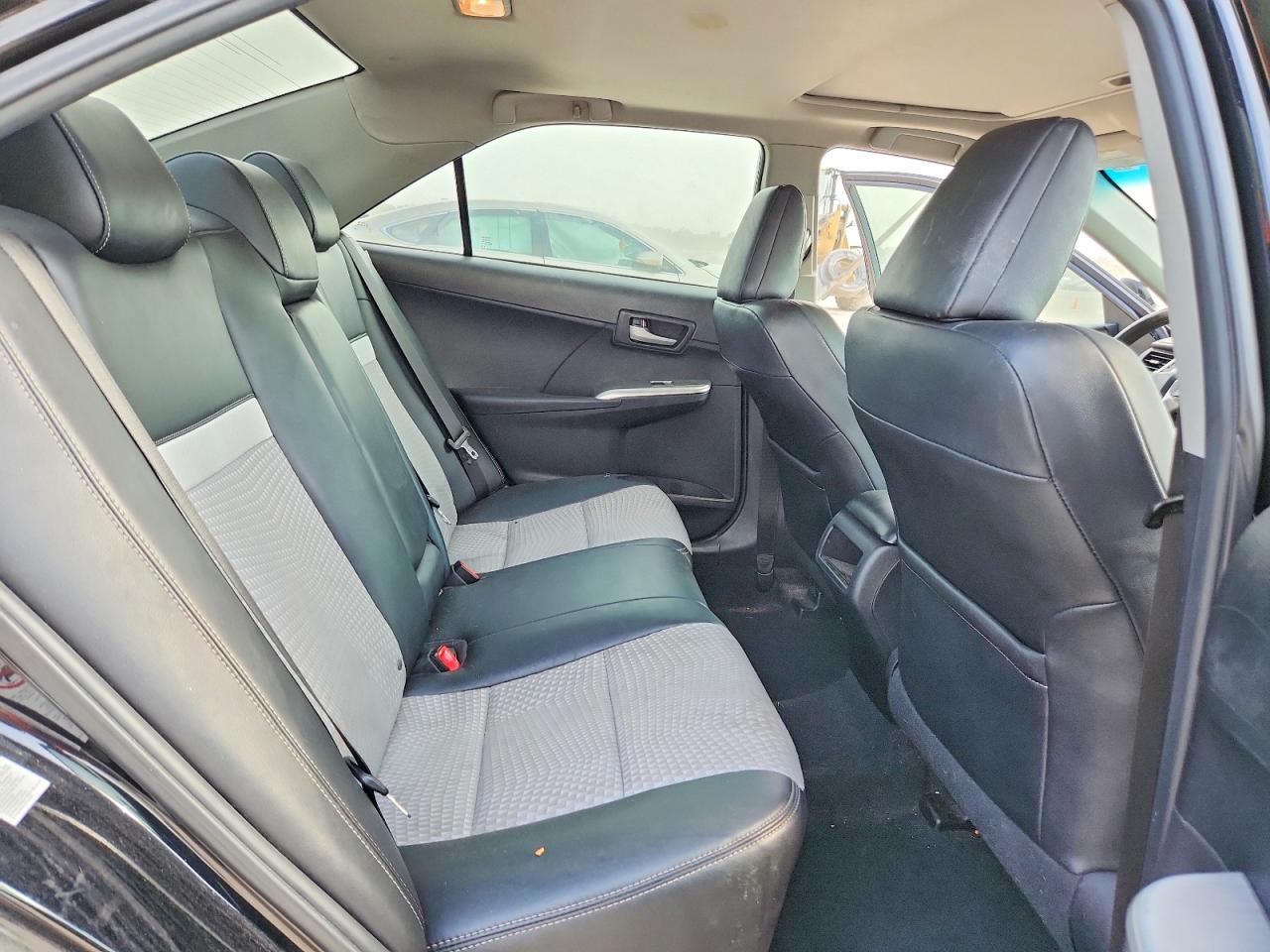 2012 TOYOTA CAMRY L photo 10