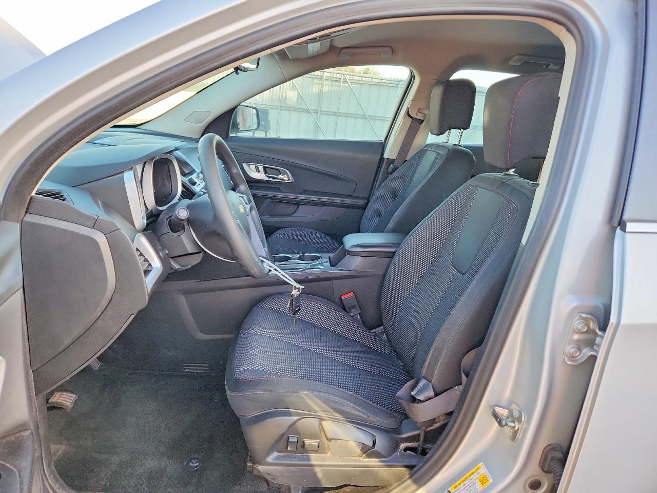 2017 CHEVROLET EQUINOX LS photo 13