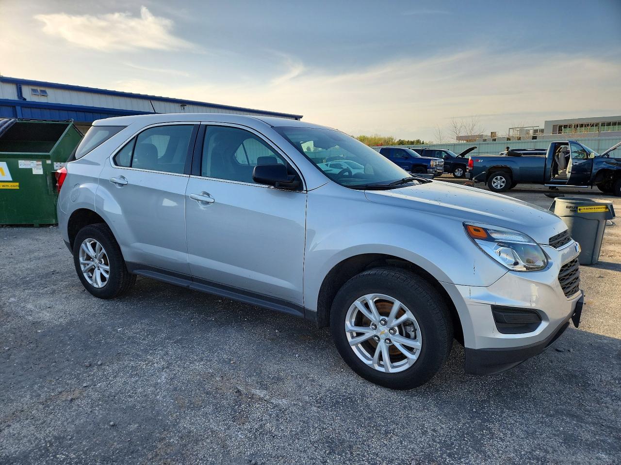 2017 CHEVROLET EQUINOX LS photo 7
