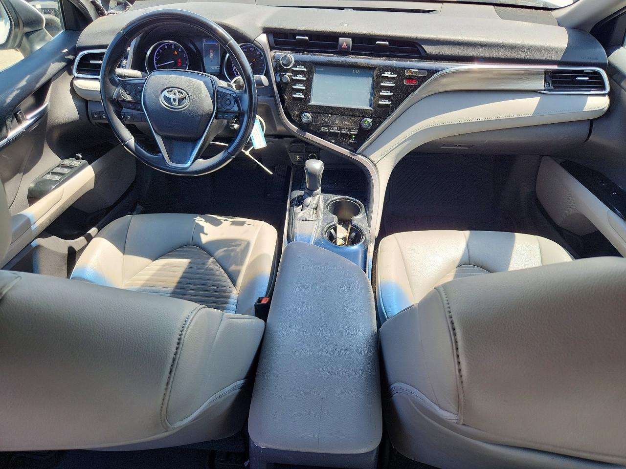 2018 TOYOTA CAMRY SE photo 22