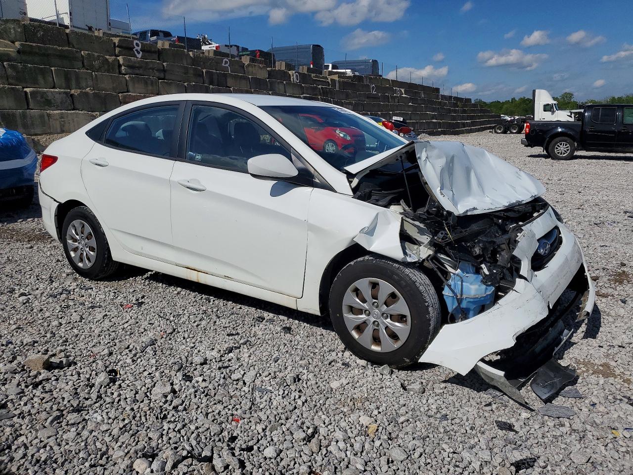 2016 HYUNDAI ACCENT SE photo 4