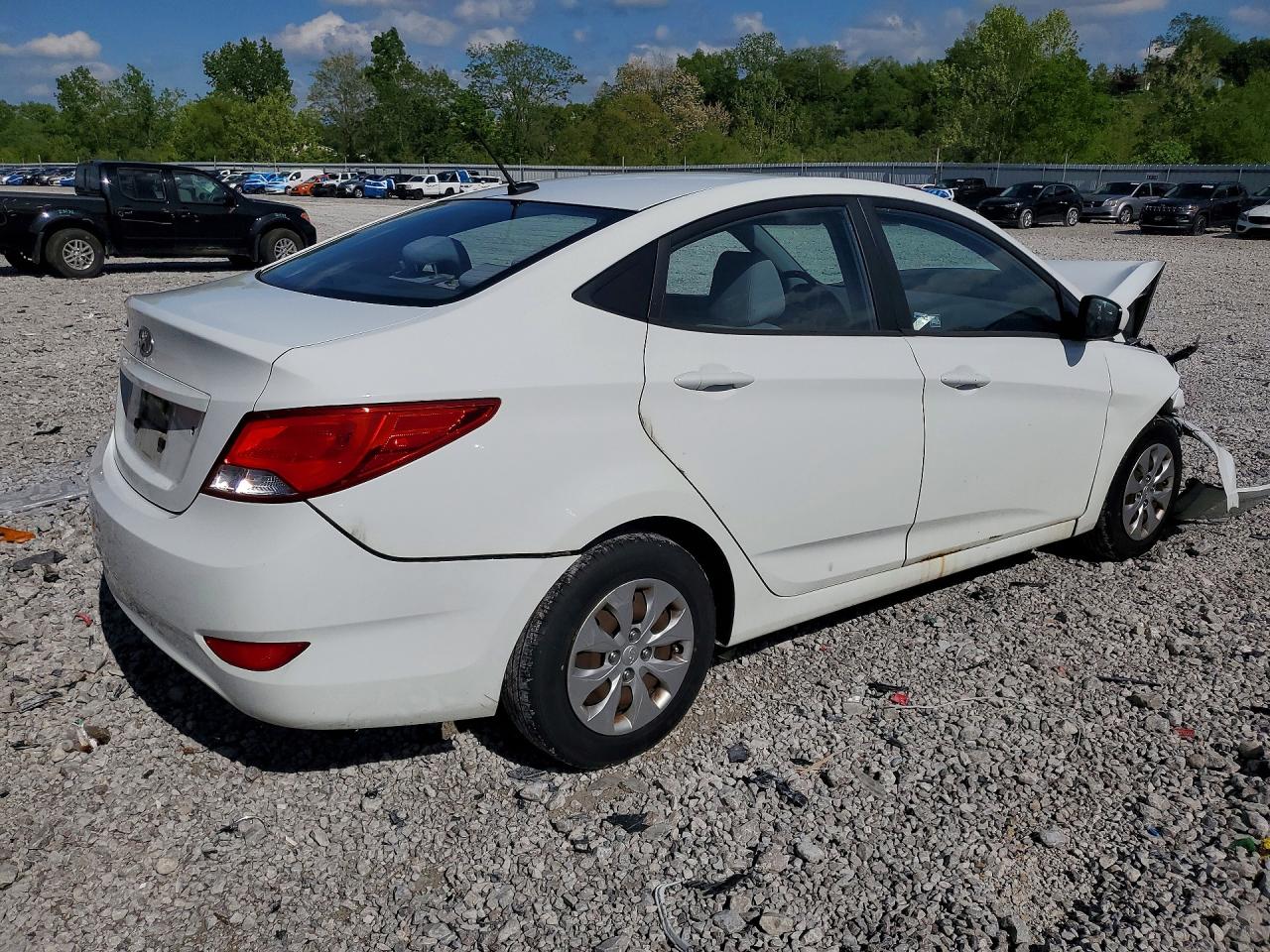2016 HYUNDAI ACCENT SE photo 3