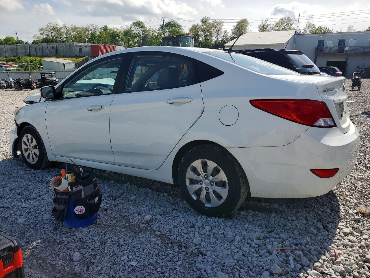 2016 HYUNDAI ACCENT SE photo 2