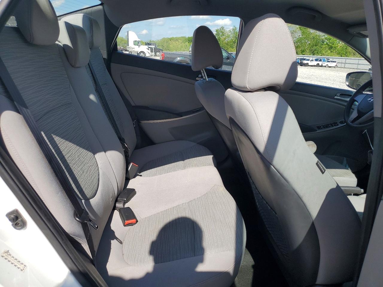 2016 HYUNDAI ACCENT SE photo 10