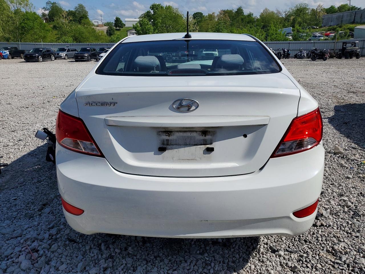 2016 HYUNDAI ACCENT SE photo 6
