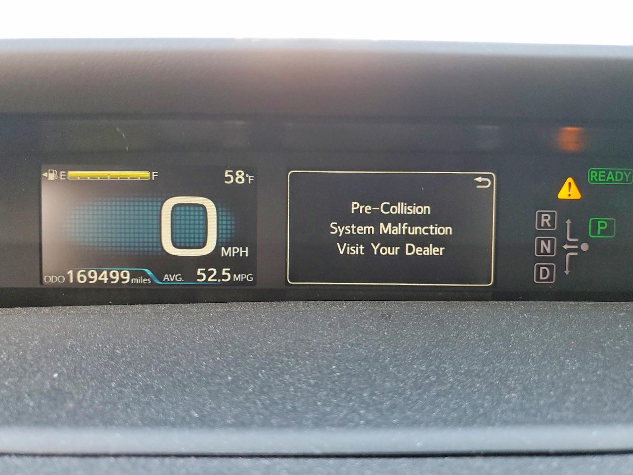 2017 TOYOTA PRIUS TWO photo 25