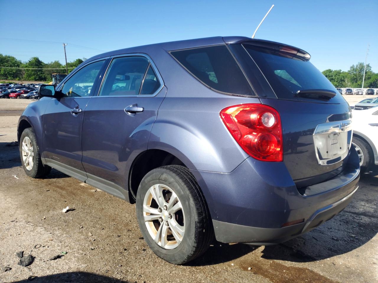 2014 CHEVROLET EQUINOX LS photo 4