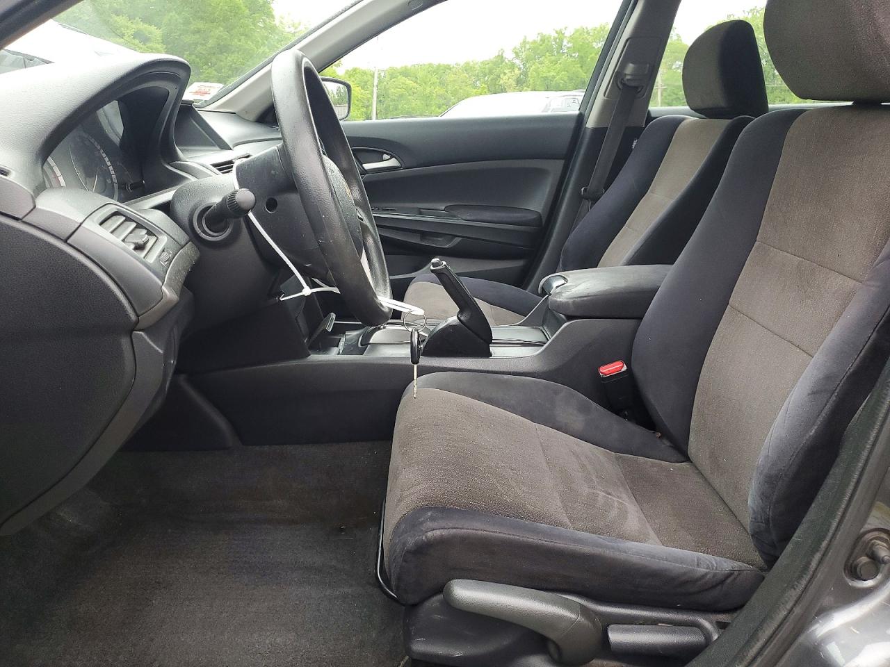 2010 HONDA ACCORD LX photo 7
