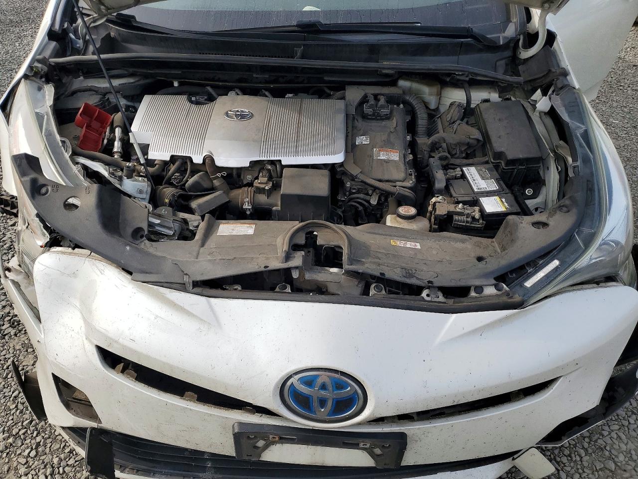 2017 TOYOTA PRIUS ONE photo 31