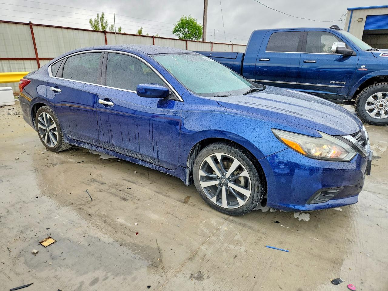 2017 NISSAN ALTIMA 2.5 SR photo 10