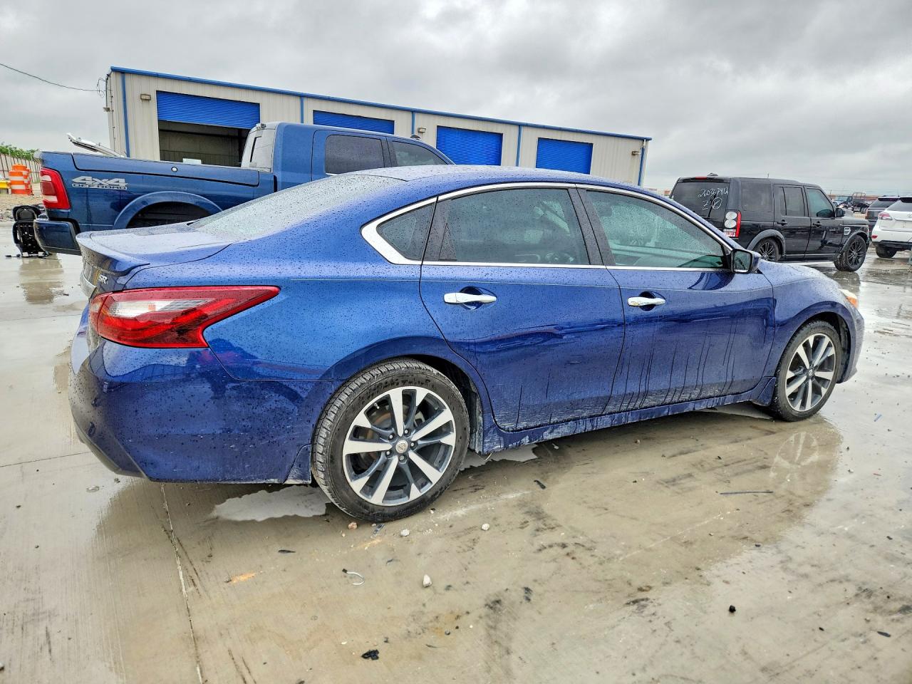 2017 NISSAN ALTIMA 2.5 SR photo 7