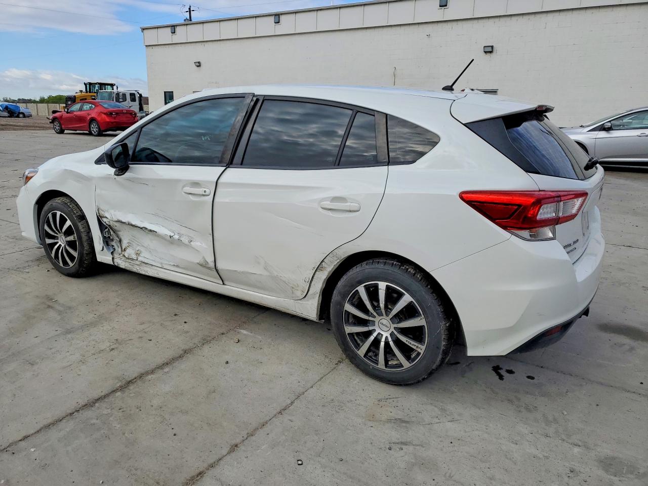 2017 SUBARU IMPREZA photo 3