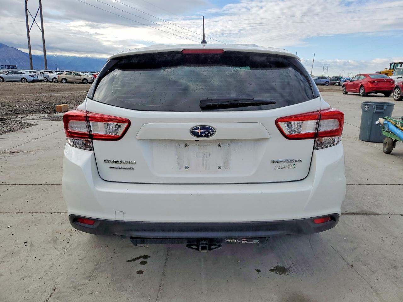 2017 SUBARU IMPREZA photo 11