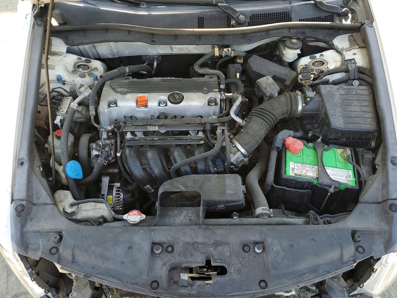 2010 HONDA ACCORD LX photo 21