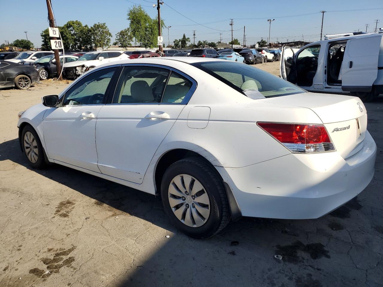 2010 HONDA ACCORD LX photo 3