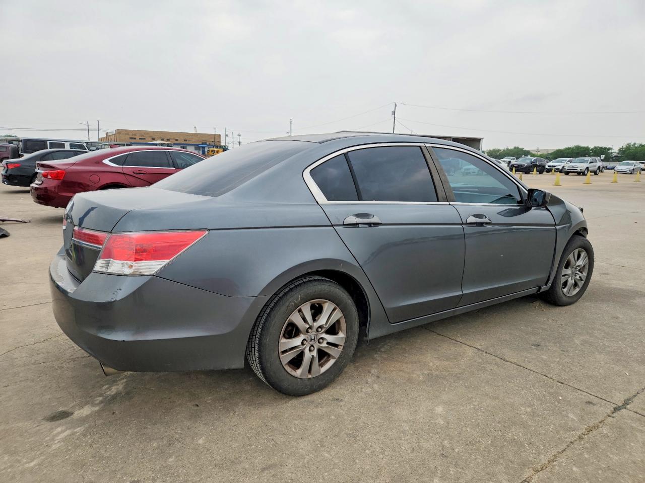 2012 HONDA ACCORD LXP photo 5