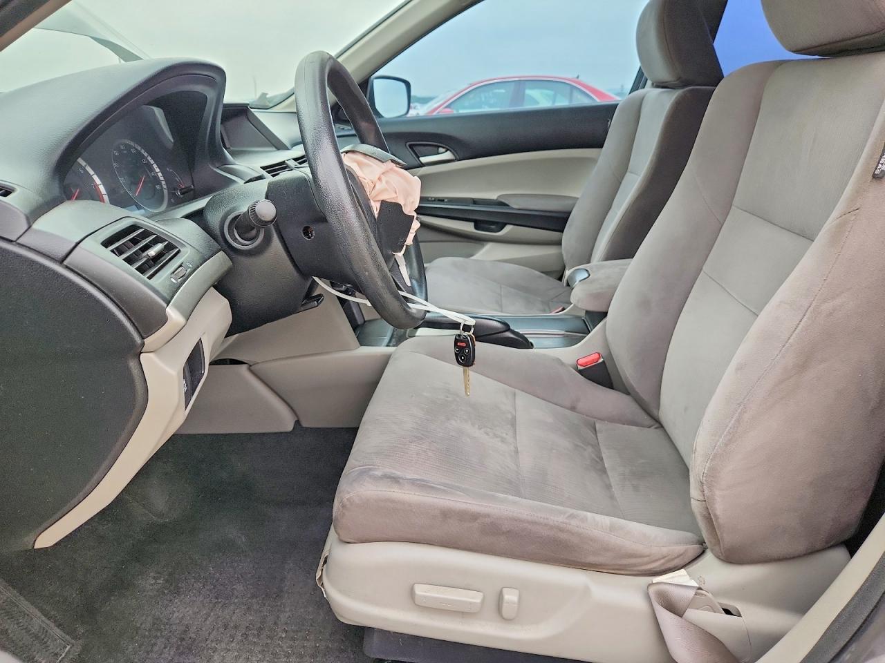 2012 HONDA ACCORD LXP photo 13