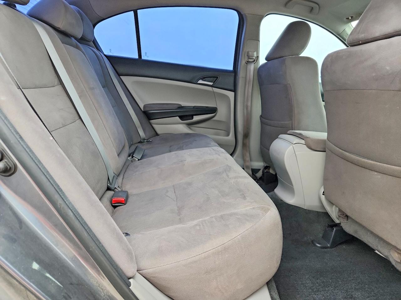 2012 HONDA ACCORD LXP photo 19