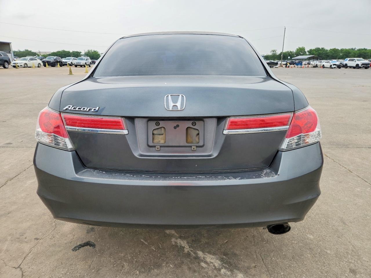 2012 HONDA ACCORD LXP photo 11