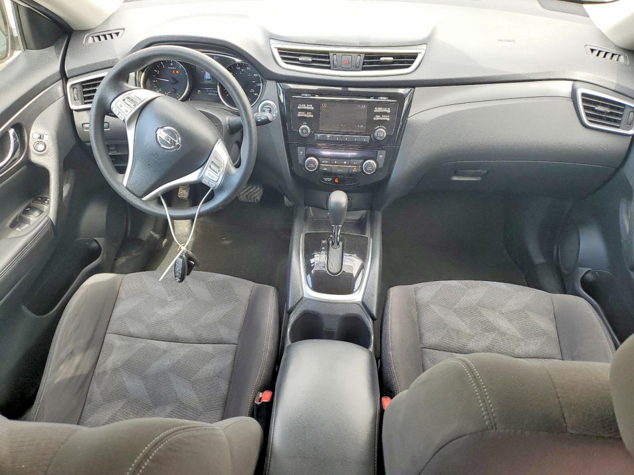 2016 NISSAN ROGUE SV photo 15