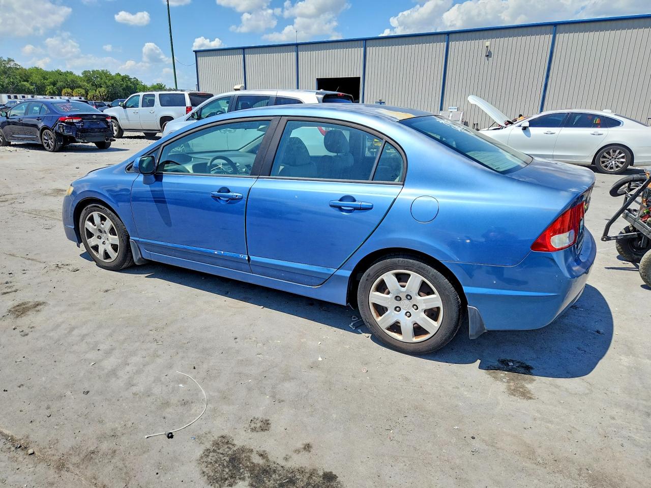 2010 HONDA CIVIC LX photo 2