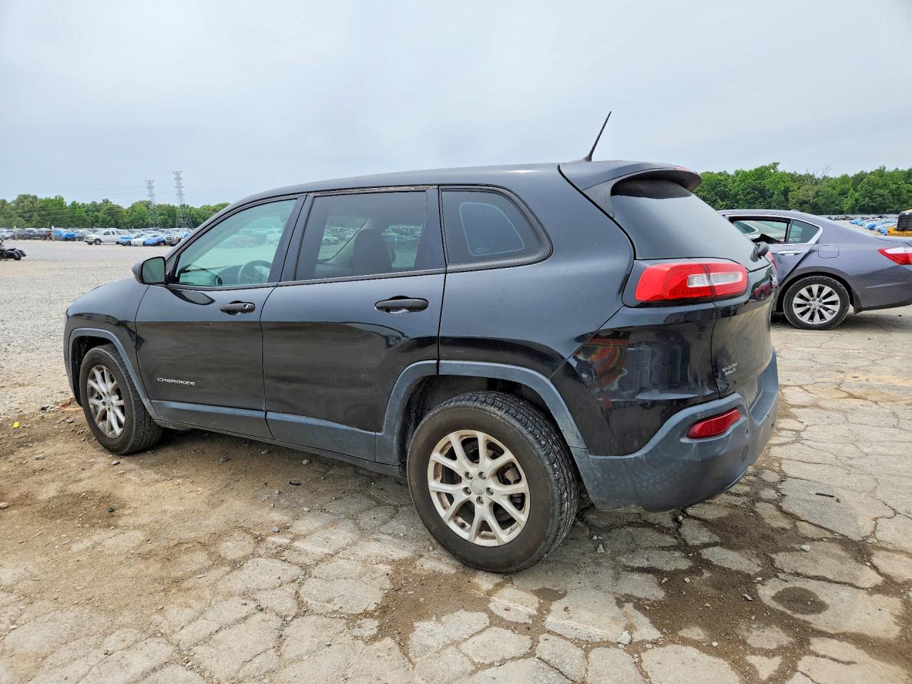 2015 JEEP CHEROKEE SPORT photo 3