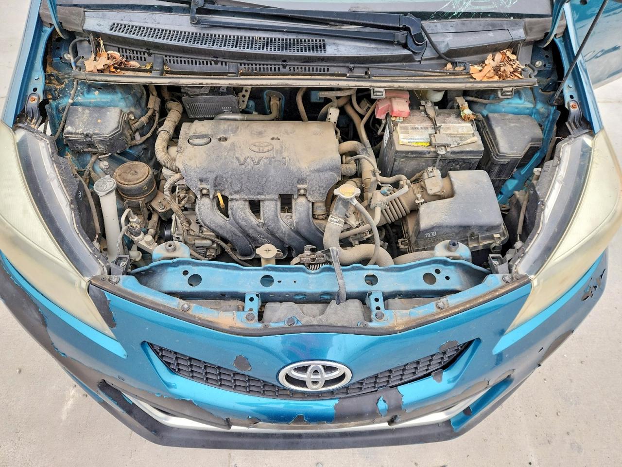 2013 TOYOTA YARIS 5-DOOR L photo 21