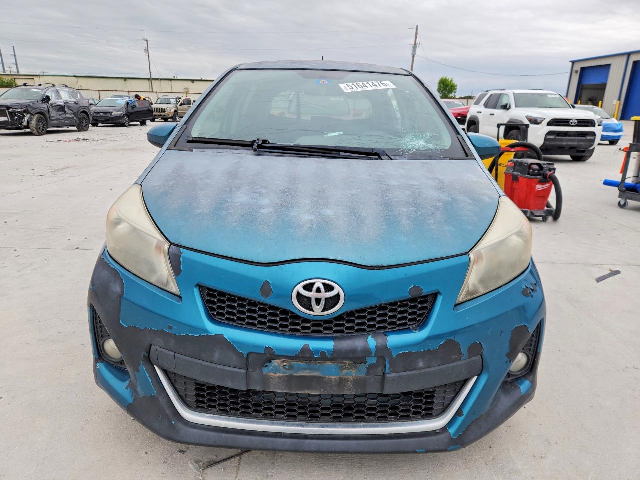 2013 TOYOTA YARIS 5-DOOR L photo 9
