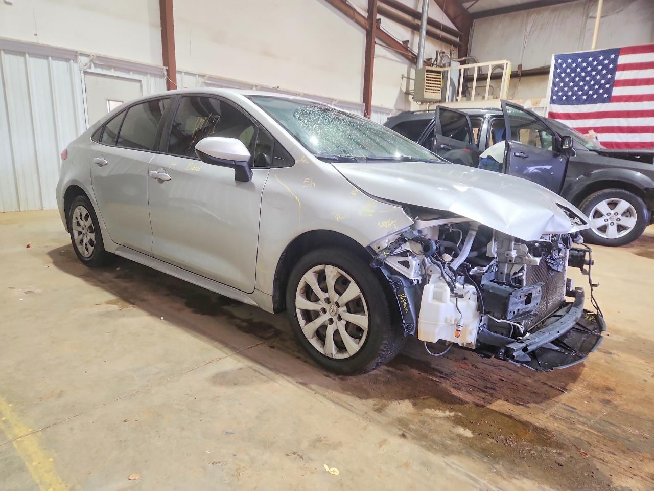 2020 TOYOTA COROLLA LE photo 10