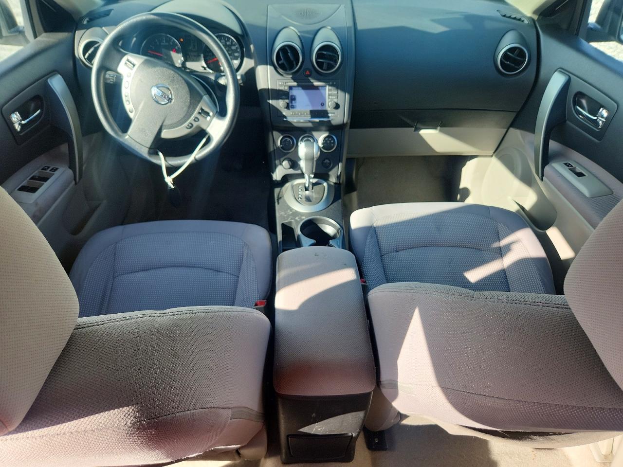 2011 NISSAN ROGUE S photo 8