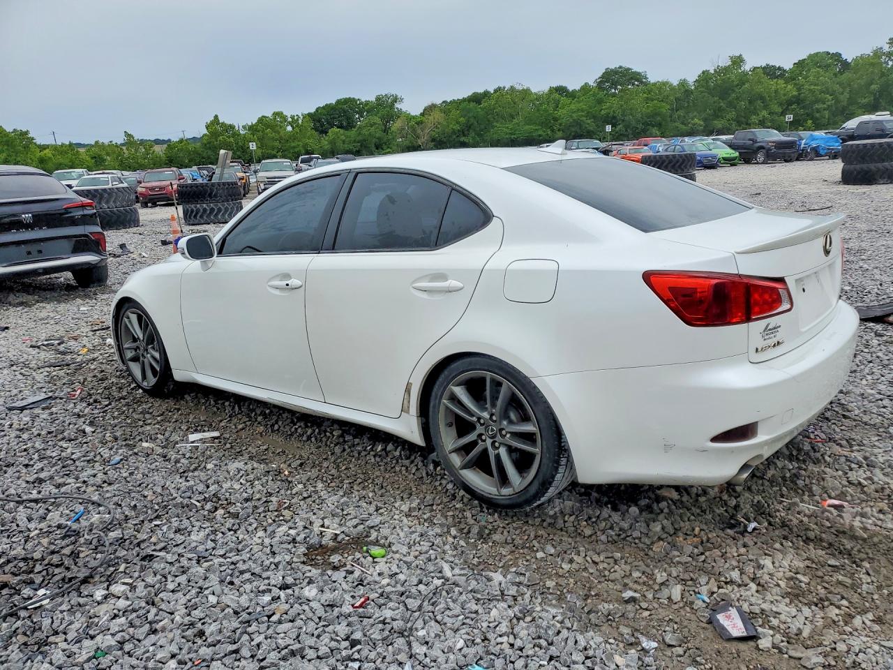 2010 LEXUS IS 350 photo 3