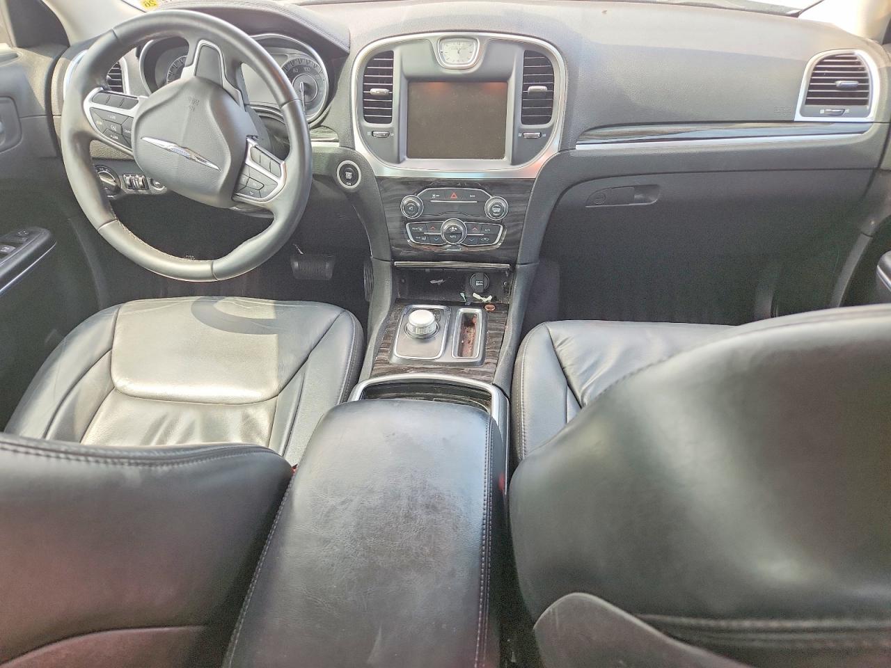 2016 CHRYSLER 300 LIMITED photo 22