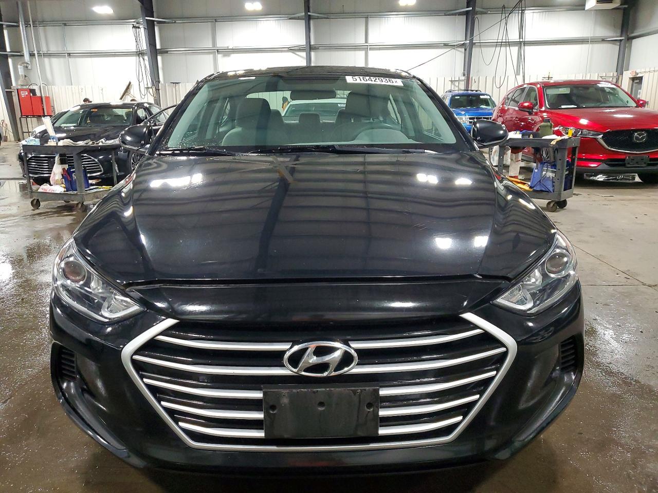 2017 HYUNDAI ELANTRA SE photo 5