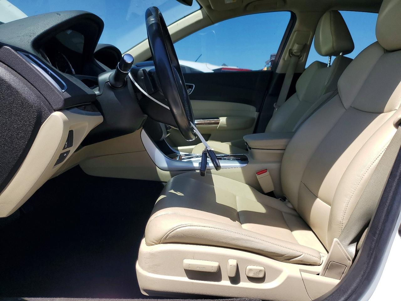 2018 ACURA TLX photo 19