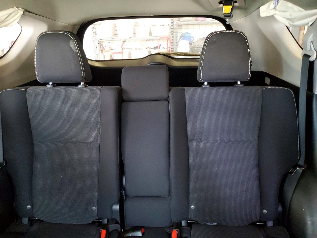 2018 TOYOTA RAV4 XLE photo 28